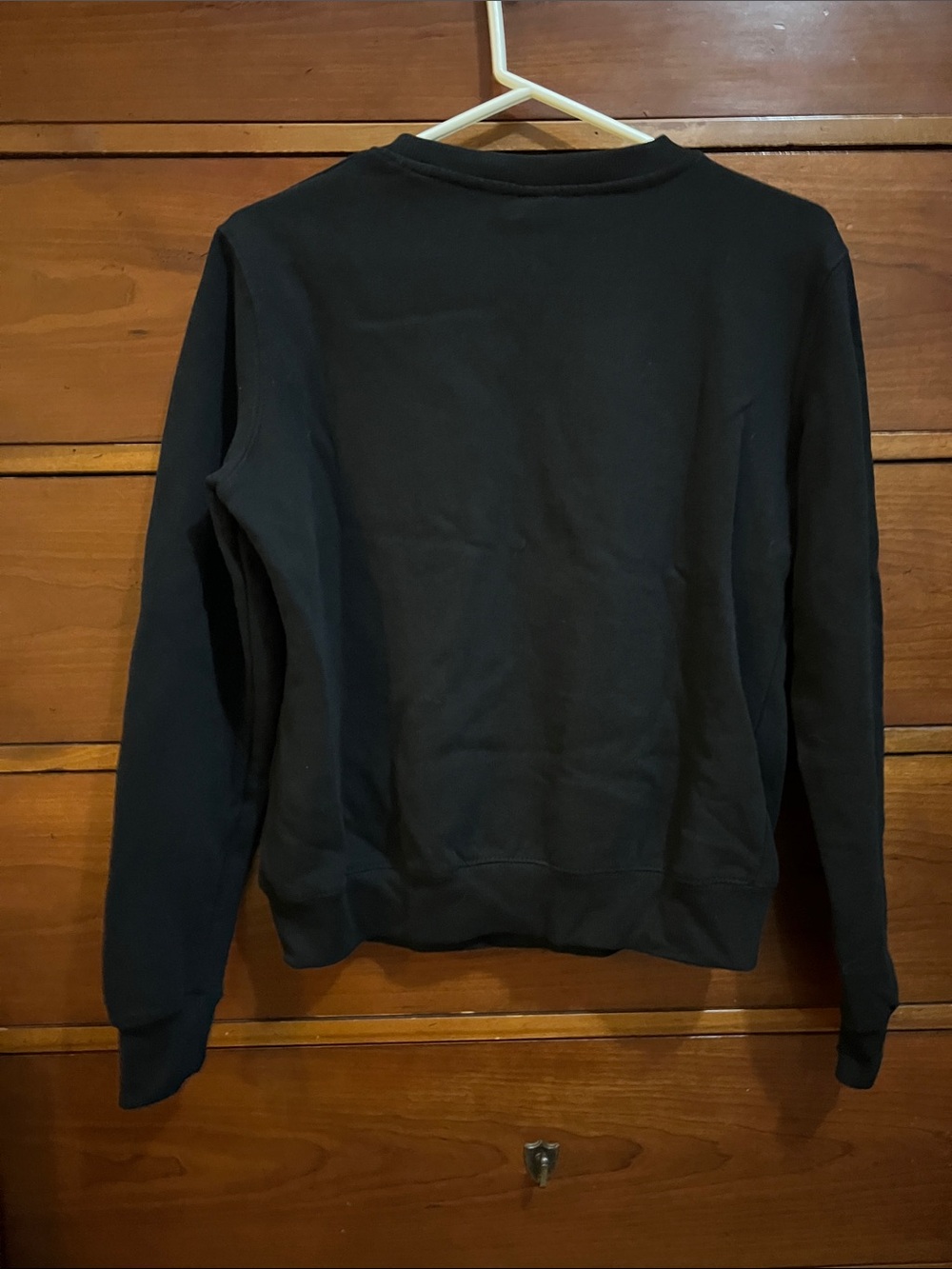 Oregon Ducks!! 
Black Crewneck Sweatshirt with Green & Yellow Oregon Applique - Picture 4 of 6